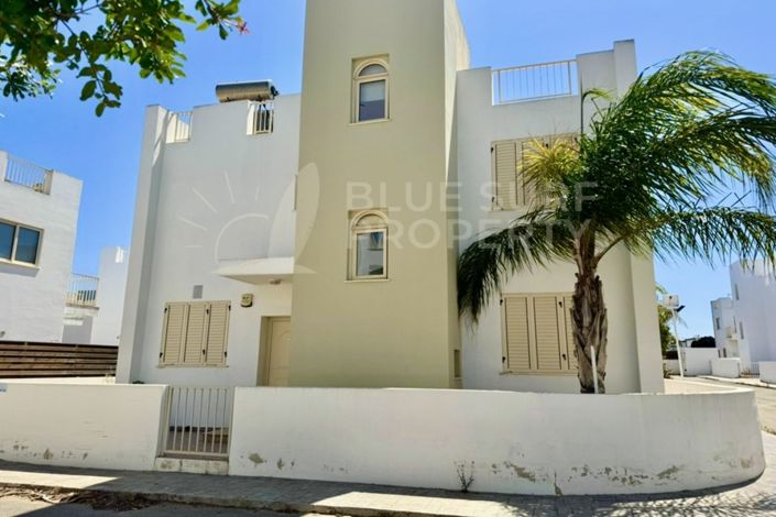 Image No.23-3 Bed Villa for sale