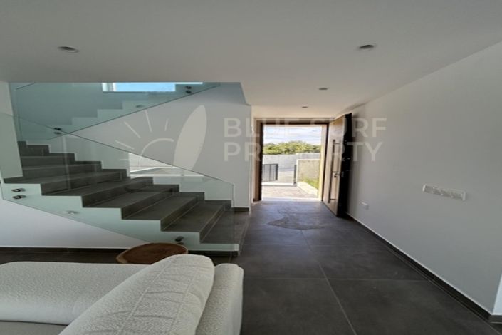 Image No.10-4 Bed Villa for sale