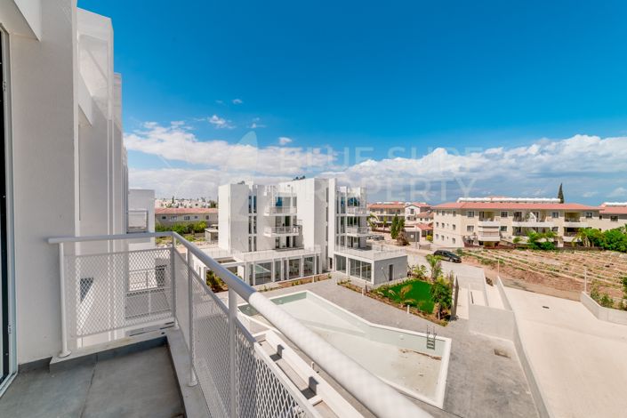 Image No.14-2 Bed Apartment for sale