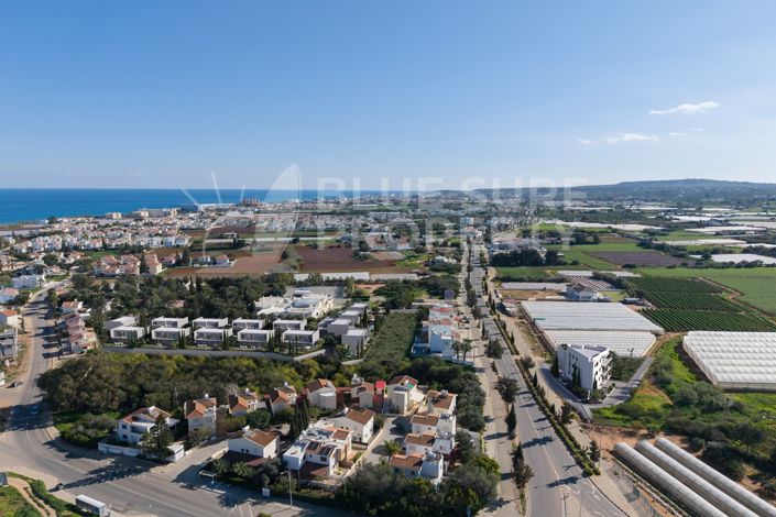 Image No.8-3 Bed Villa for sale