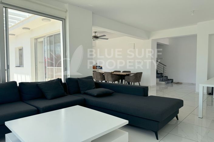 Image No.6-3 Bed Villa for sale