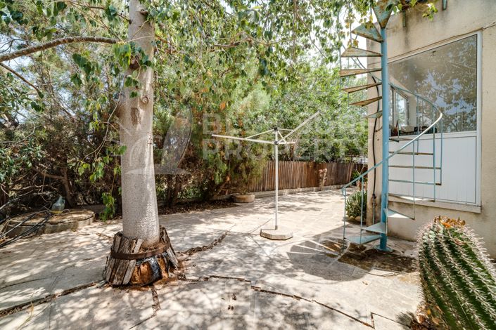 Image No.22-4 Bed Bungalow for sale