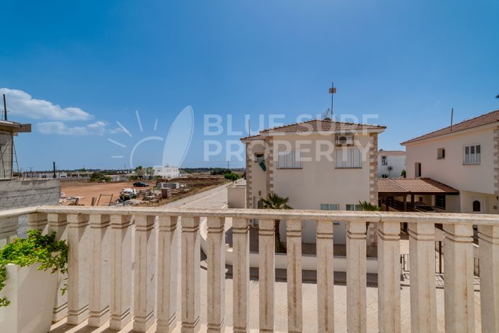 Image No.18-3 Bed Villa for sale