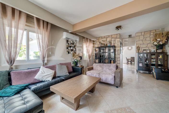 Image No.5-3 Bed Villa for sale