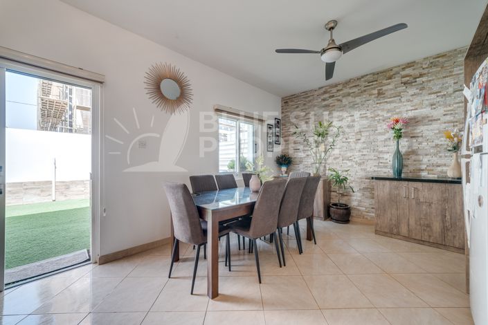 Image No.9-3 Bed Villa for sale