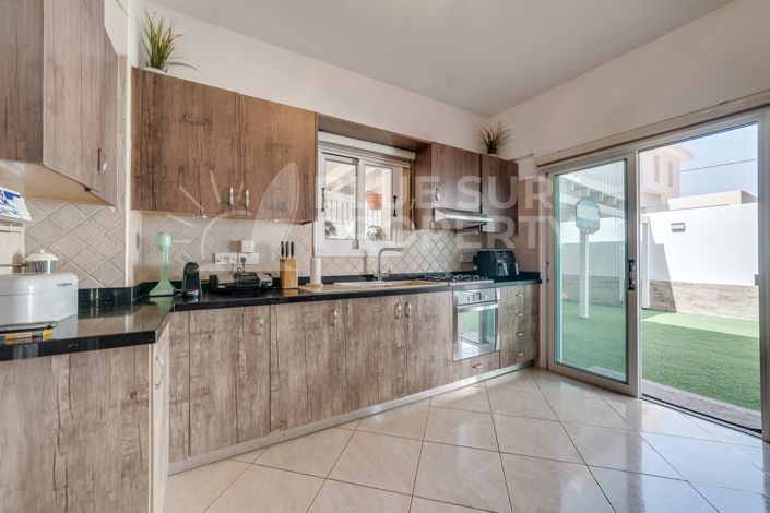 Image No.10-3 Bed Villa for sale