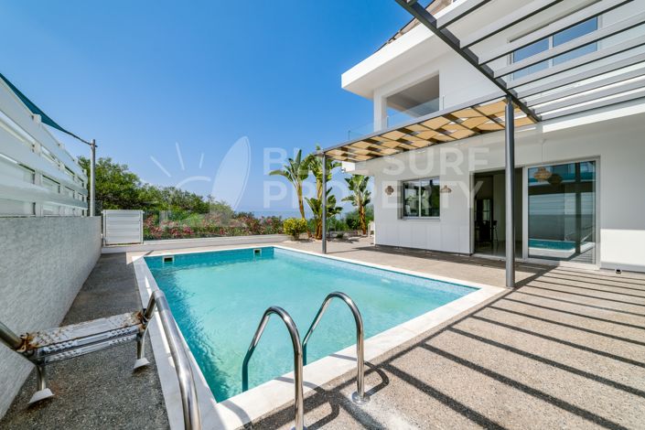 Image No.26-3 Bed Villa for sale