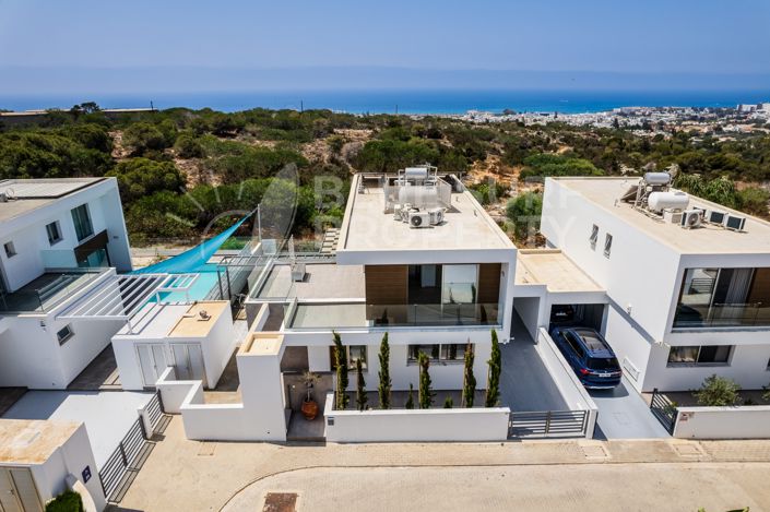 Image No.41-3 Bed Villa for sale