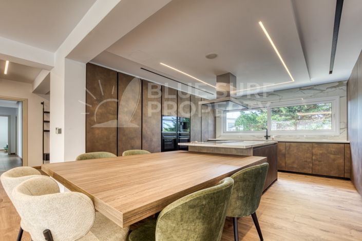 Image No.9-4 Bed Bungalow for sale