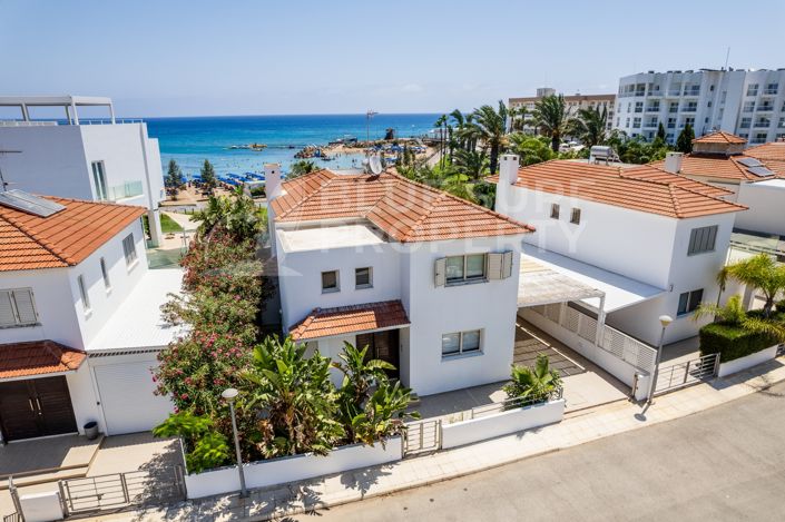 Image No.43-4 Bed Villa for sale