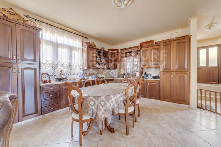 Image No.9-4 Bed Villa for sale