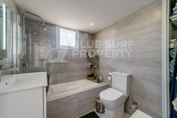 Image No.18-3 Bed Villa for sale