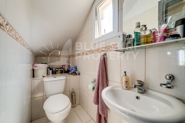 Image No.9-2 Bed Villa for sale