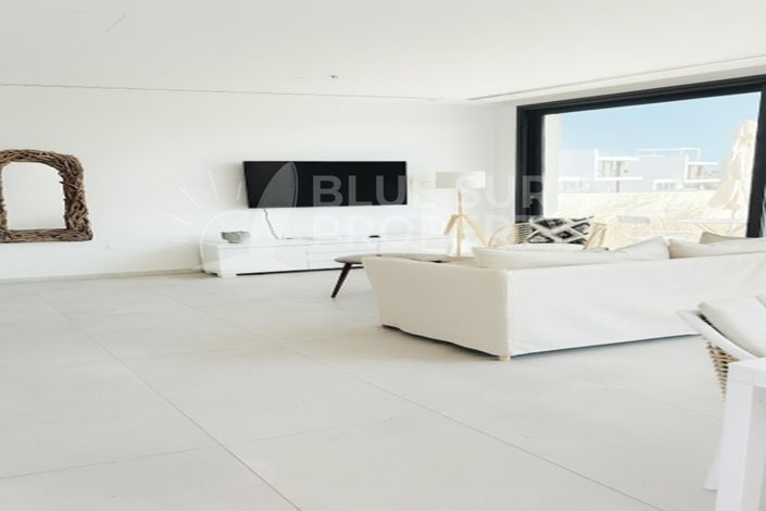 Image No.3-5 Bed Villa for sale