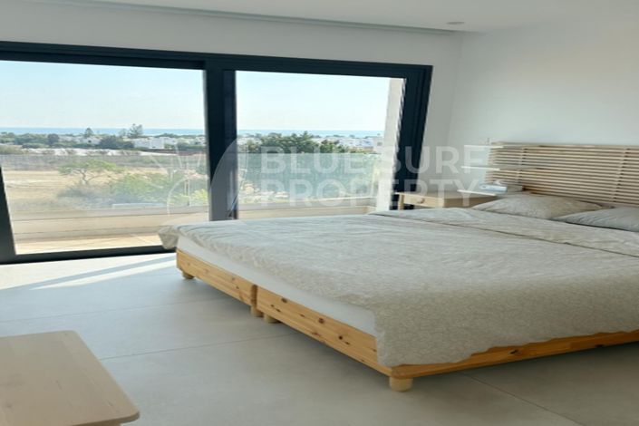 Image No.6-5 Bed Villa for sale