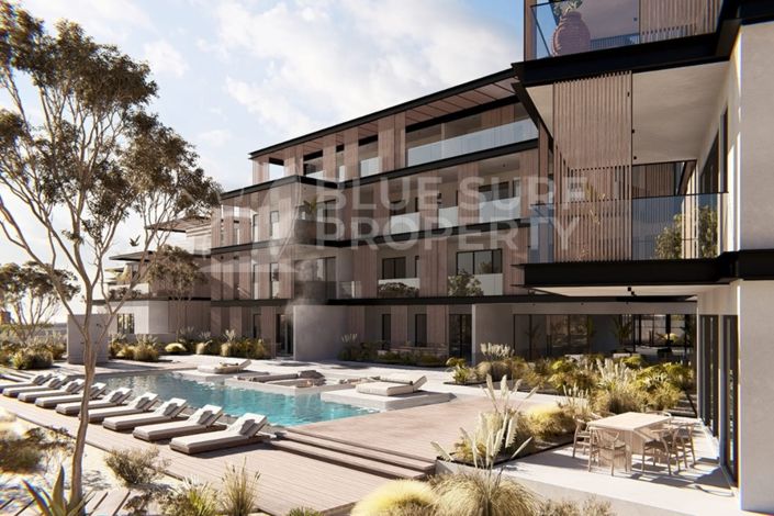 Image No.1-4 Bed Apartment for sale