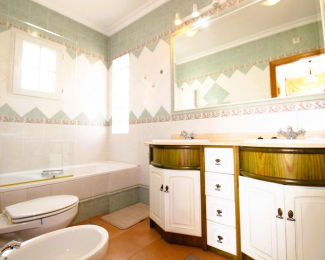 Image No.10-3 Bed Villa for sale