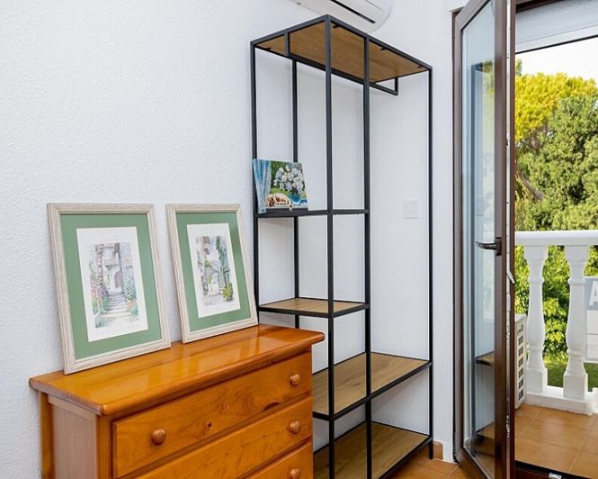 Image No.20-3 Bed Townhouse for sale