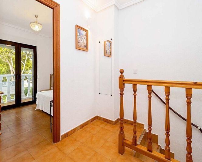 Image No.22-3 Bed Townhouse for sale