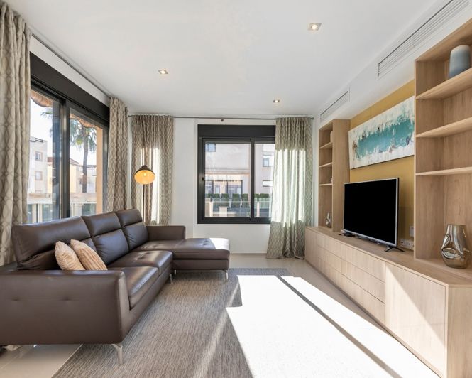 Image No.12-5 Bed Villa for sale