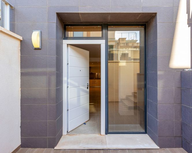 Image No.39-5 Bed Villa for sale