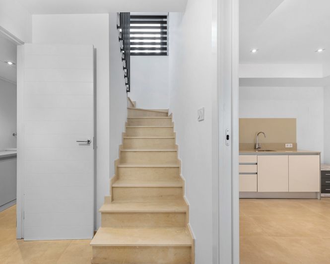 Image No.40-5 Bed Villa for sale