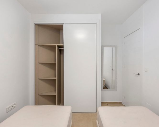 Image No.47-5 Bed Villa for sale