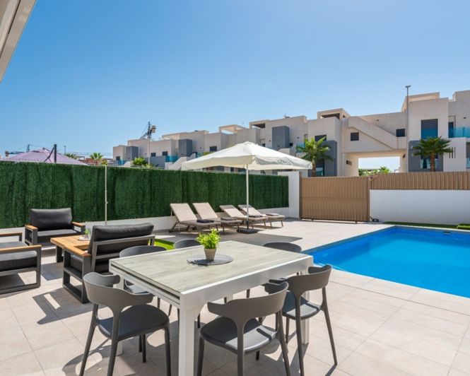 Image No.28-3 Bed Villa for sale