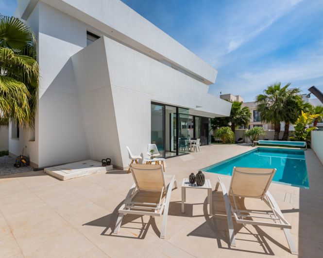 Image No.27-4 Bed Villa for sale