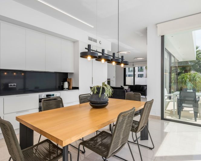 Image No.6-4 Bed Villa for sale