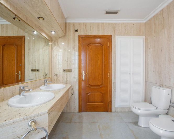 Image No.25-5 Bed Villa for sale