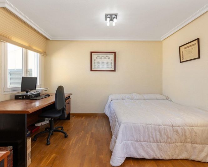 Image No.40-5 Bed Villa for sale