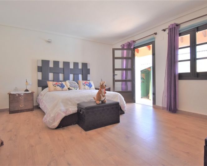 Image No.16-4 Bed Villa for sale