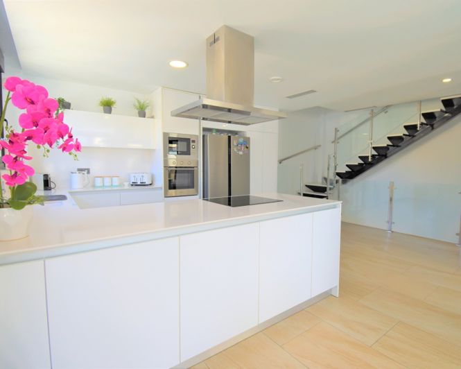 Image No.6-3 Bed Villa for sale