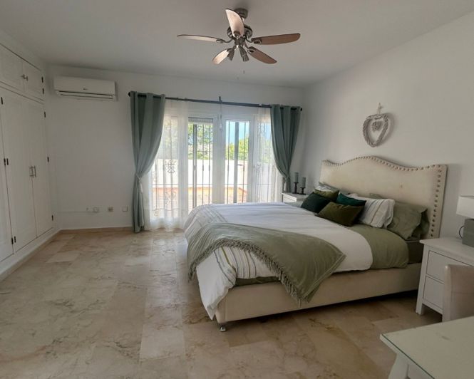 Image No.23-5 Bed Villa for sale