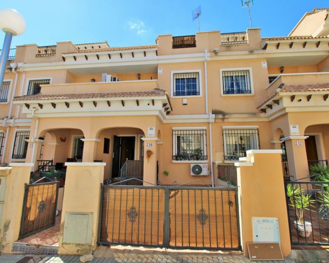 Image No.1-3 Bed Townhouse for sale