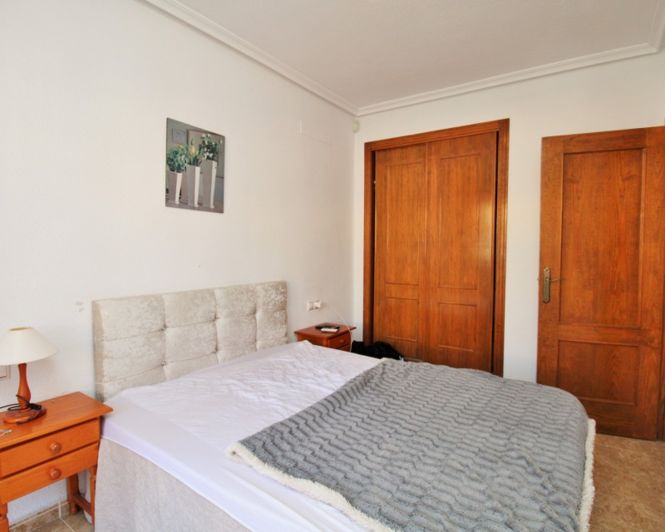 Image No.15-3 Bed Townhouse for sale