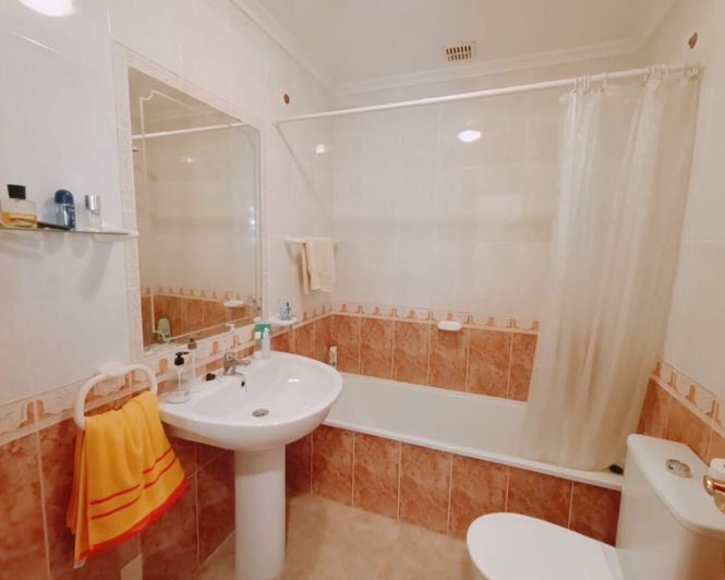 Image No.9-3 Bed Townhouse for sale