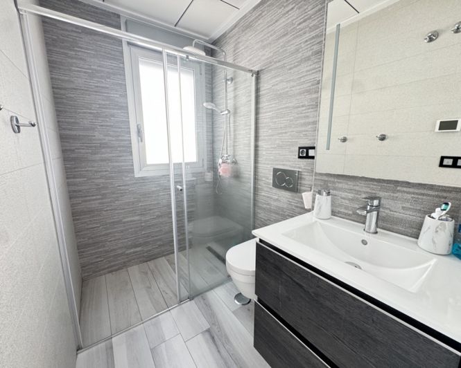 Image No.17-4 Bed Villa for sale