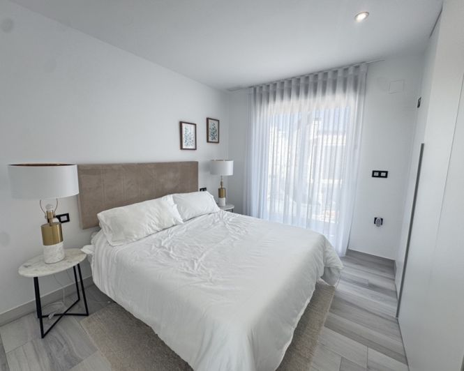 Image No.18-4 Bed Villa for sale