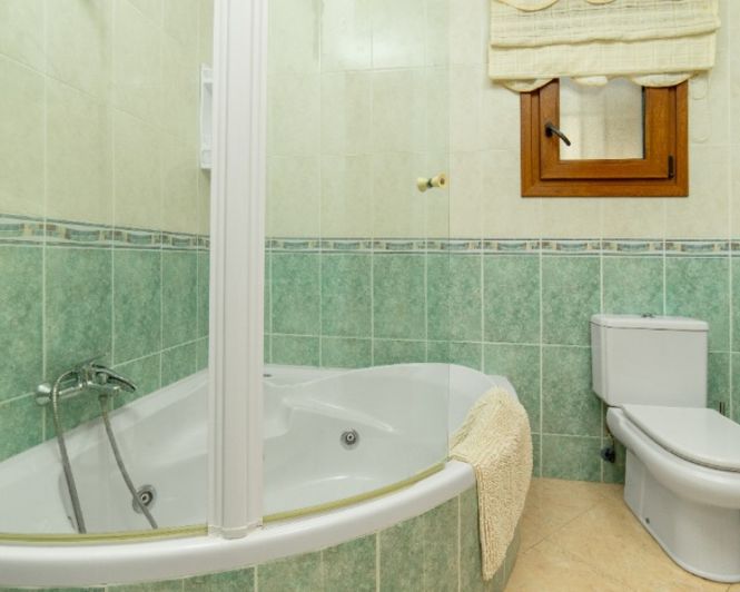 Image No.29-2 Bed Villa for sale