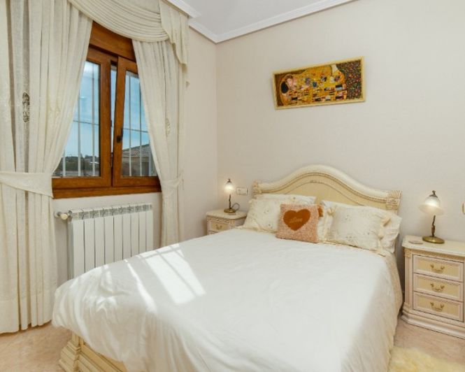 Image No.31-2 Bed Villa for sale