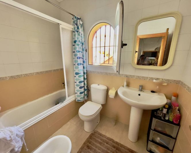 Image No.10-3 Bed Villa for sale