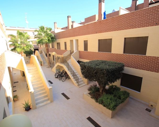 Image No.1-3 Bed Apartment for sale