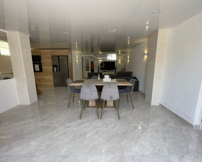 Image No.10-3 Bed Villa for sale