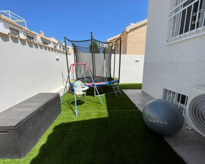 Image No.29-3 Bed Villa for sale