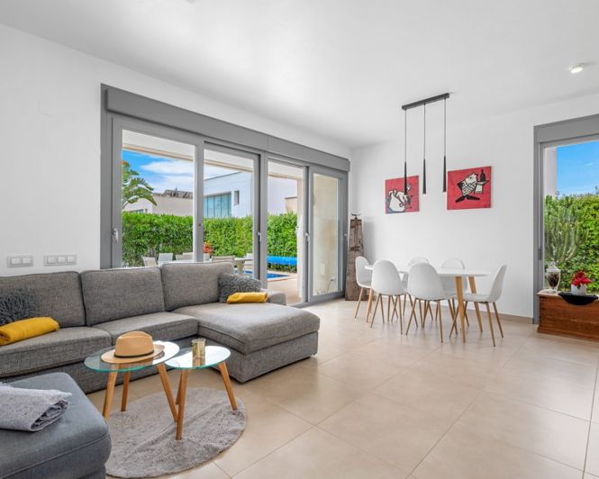 Image No.8-3 Bed Villa for sale