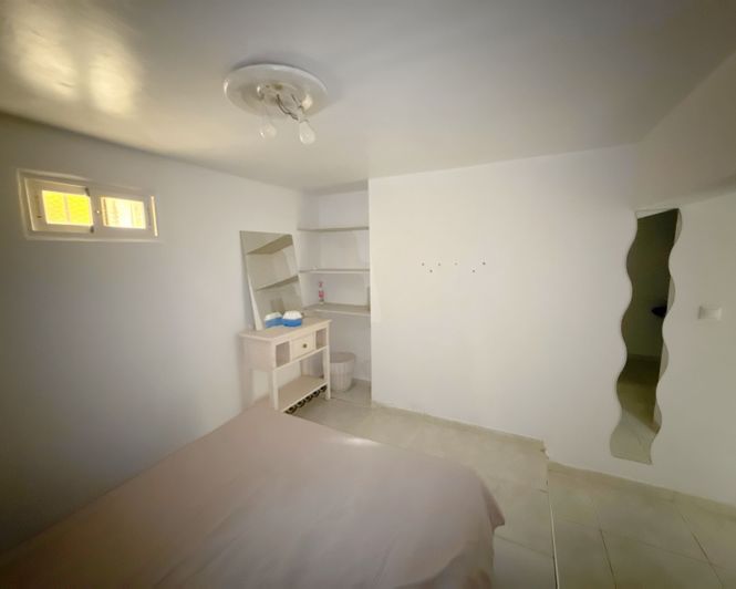 Image No.14-4 Bed Apartment for sale