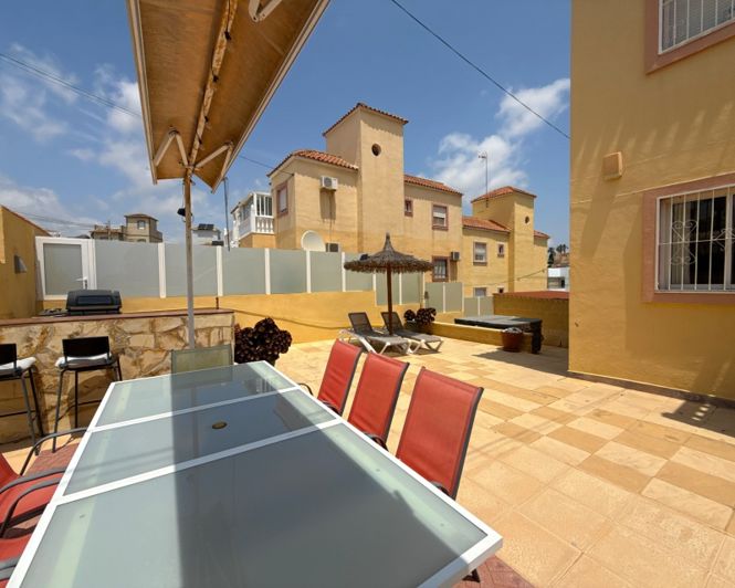 Image No.2-4 Bed Apartment for sale