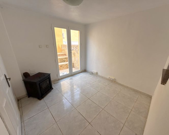 Image No.4-4 Bed Apartment for sale